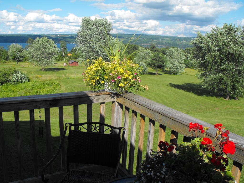 Himrod Savannah House Wine Country Inn & Cottages חדר תמונה