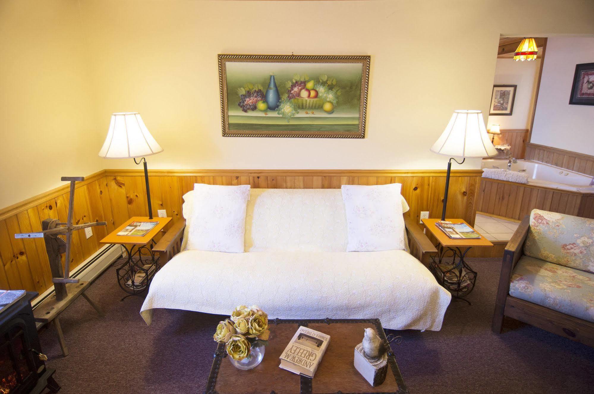 Himrod Savannah House Wine Country Inn & Cottages מראה חיצוני תמונה