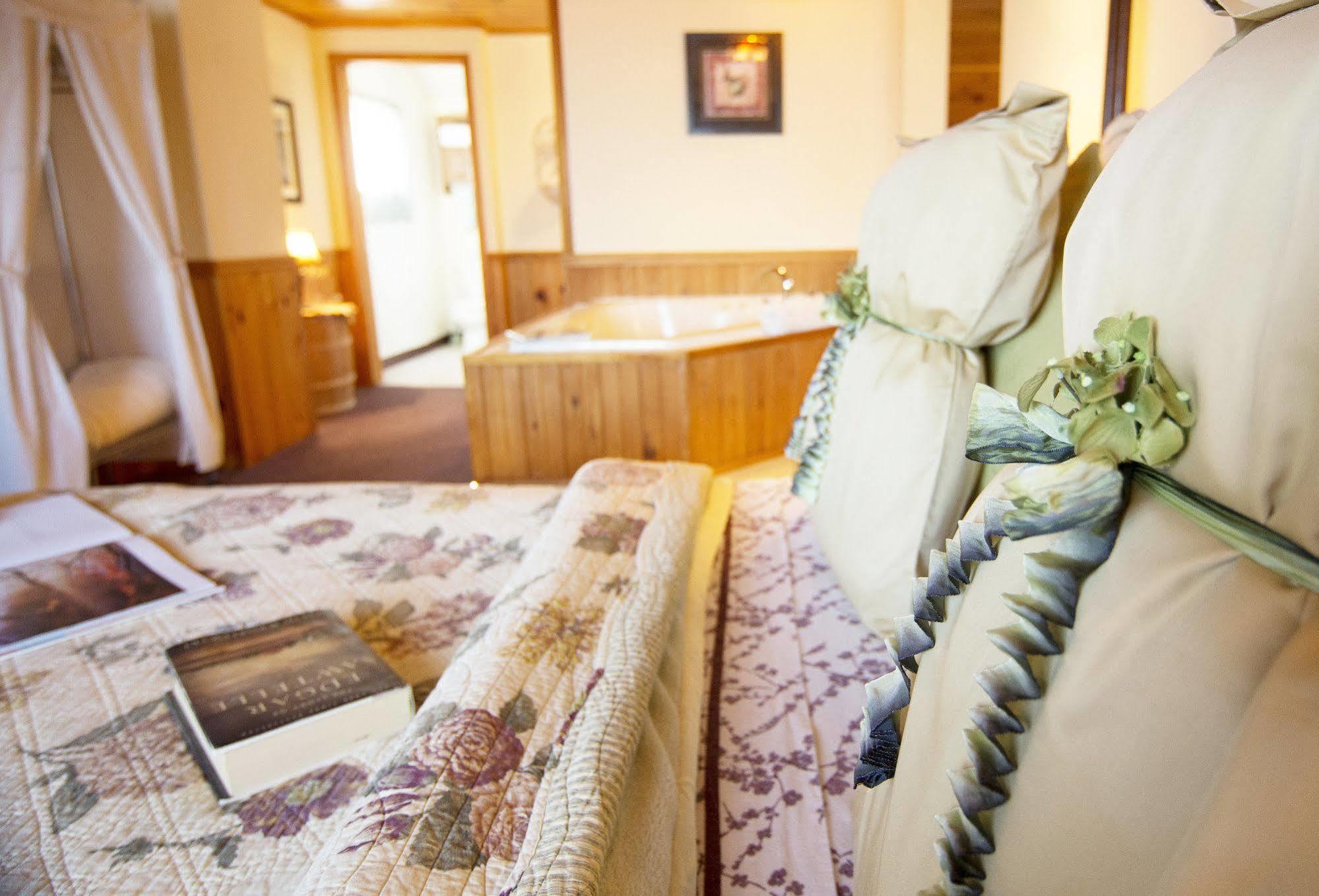 Himrod Savannah House Wine Country Inn & Cottages מראה חיצוני תמונה