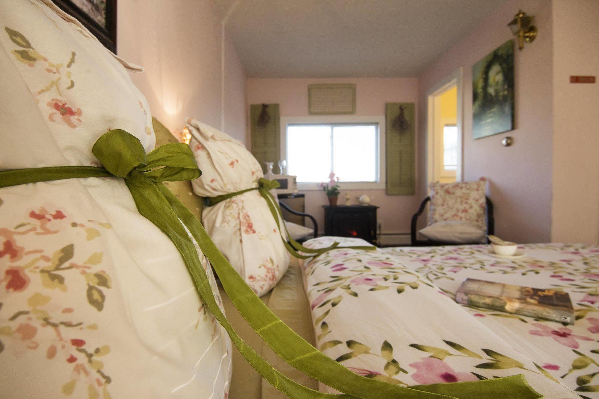 Himrod Savannah House Wine Country Inn & Cottages מראה חיצוני תמונה