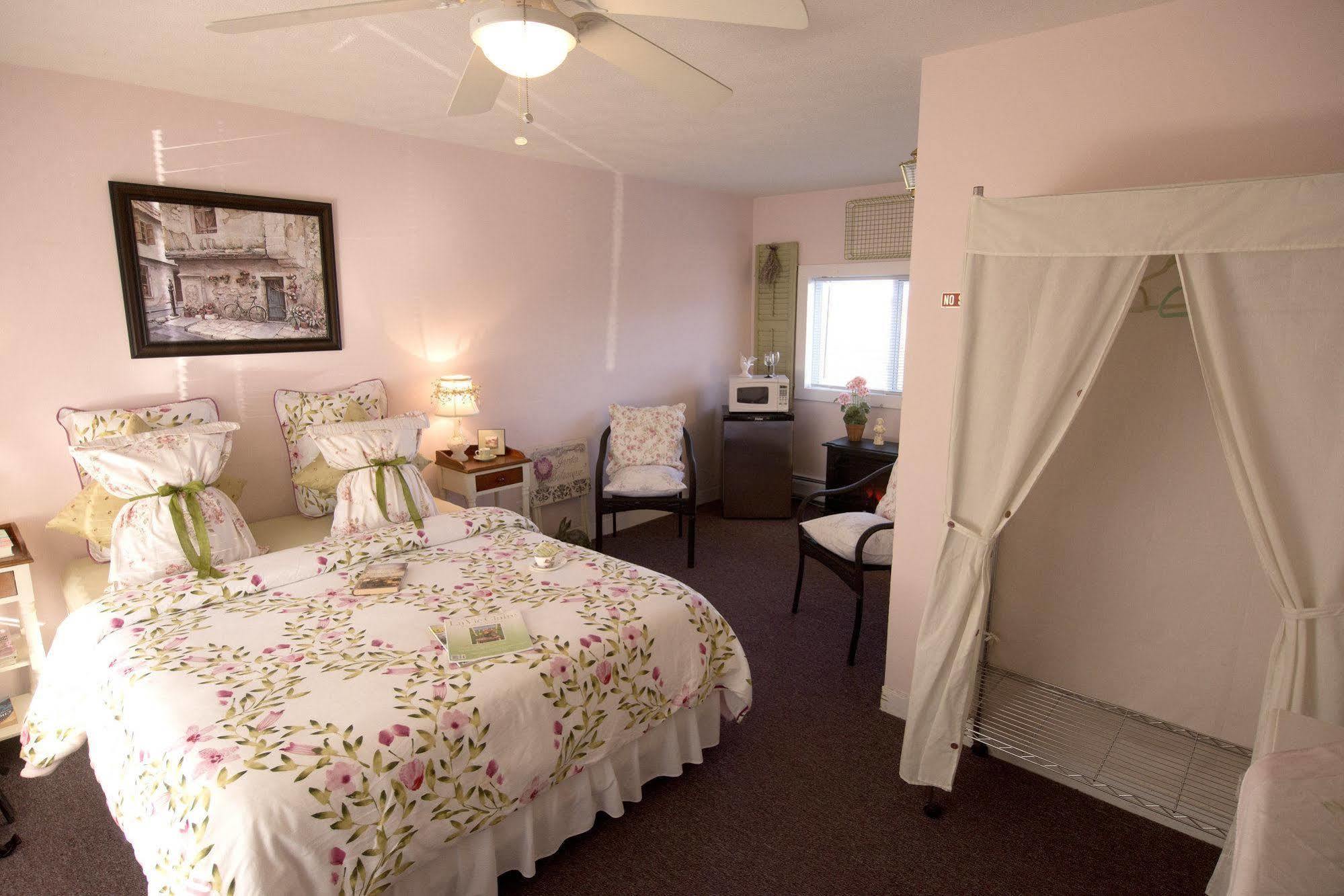 Himrod Savannah House Wine Country Inn & Cottages מראה חיצוני תמונה